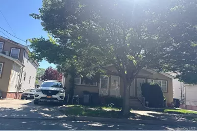 140-33 Coombs Street, Springfield Gardens, NY 11413 - Photo 3