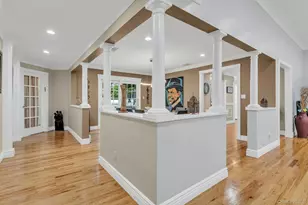 21 Buttonwood Dr, Dix Hills, NY 11746 - Photo 7