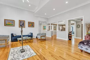 21 Buttonwood Dr, Dix Hills, NY 11746 - Photo 5