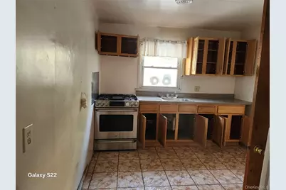 32 Yonkers Ave, Yonkers, NY 10701 - Photo 7