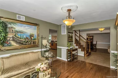 16 Abbey Lane, East Setauket, NY 11733 - Photo 5
