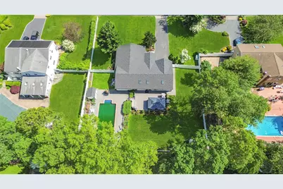 11 Gallatin Drive, Dix Hills, NY 11746 - Photo 27