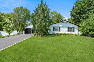 11 Gallatin Dr, Dix Hills, NY 11746 - Photo 29