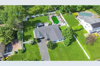 11 Gallatin Drive, Dix Hills, NY 11746 - Photo 25