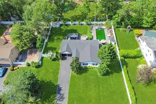 11 Gallatin Dr, Dix Hills, NY 11746 - Photo 23