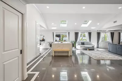 11 Gallatin Drive, Dix Hills, NY 11746 - Photo 3