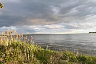 6 Huckleberry Ln E, Hampton Bays, NY 11946 - Photo 41