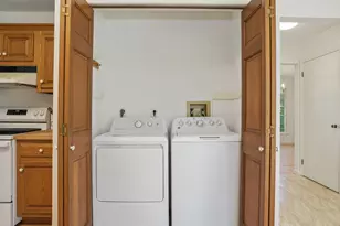 6 Huckleberry Ln E, Hampton Bays, NY 11946 - Photo 11