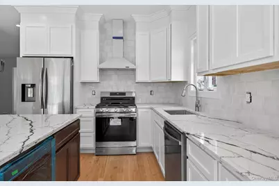 1108 Washington Place, Baldwin, NY 11510 - Photo 7