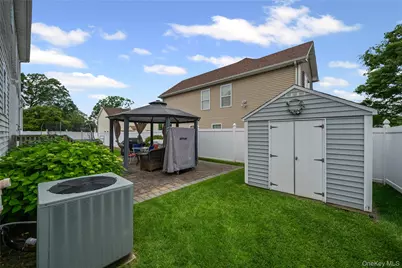 924 Otsego Court, West Hempstead, NY 11552 - Photo 21