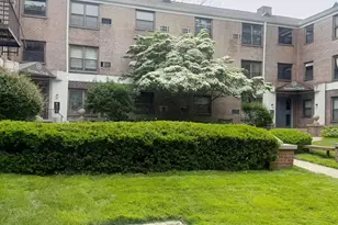 46 Terrace Cir, Great Neck, NY 11021 - Photo 5