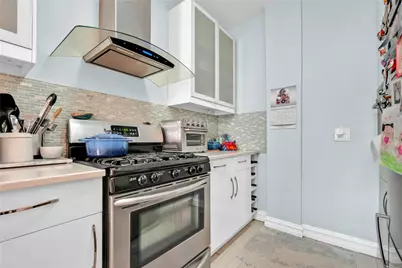 4720 42nd Street #4C, Sunnyside, NY 11104 - Photo 3