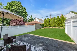 79-31 211th St, Oakland Gardens, NY 11364 - Photo 25