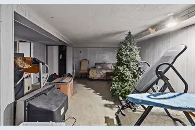 84 Charles Street, Mineola, NY 11501 - Photo 13