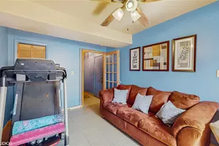 27 Grandview Ave, New York, NY 10303 - Photo 15