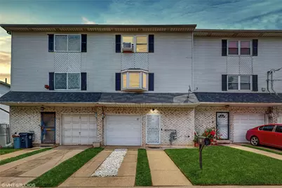 27 Grandview Avenue, New York, NY 10303 - Photo 1