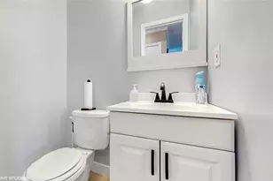 27 Grandview Ave, New York, NY 10303 - Photo 11