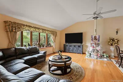 3 Parkview Drive, Middletown, NY 10940 - Photo 9