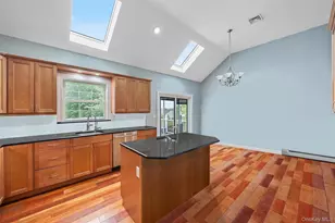 19 Hilltop Pl, Monroe, NY 10950 - Photo 11