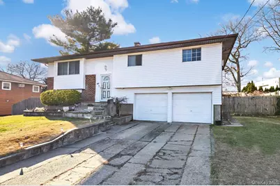 46 Sunburst Drive, Deer Park, NY 11729 - Photo 3