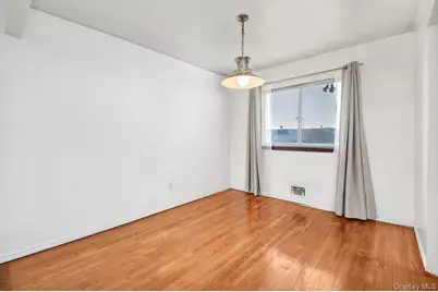 46 Sunburst Drive, Deer Park, NY 11729 - Photo 11