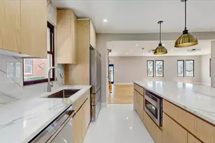 150-11 84th Dr, Jamaica, NY 11432 - Photo 9