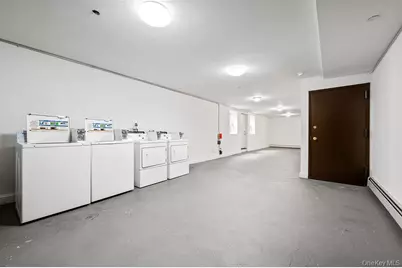 16001 Sanford Avenue, Flushing, NY 11358 - Photo 11