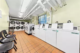 5355 Henry Hudson Pkwy W, Bronx, NY 10471 - Photo 13