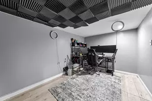 60-89 54th St, Maspeth, NY 11378 - Photo 13