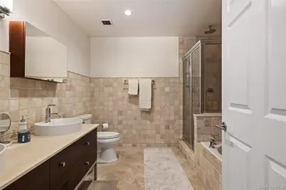 260 W Broadway #2G, Long Beach, NY 11561 - Photo 17