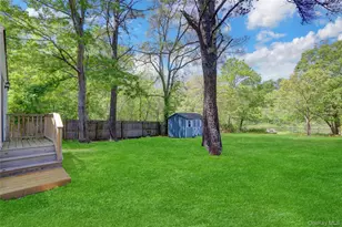 299 S River Rd, Calverton, NY 11933 - Photo 15