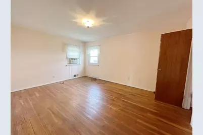 2311 Whitestone Expressway, Whitestone, NY 11357 - Photo 3