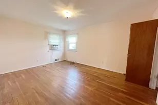 23-11 Whitestone Expy, Whitestone, NY 11357 - Photo 3