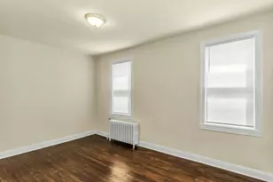 25-34 42nd St, Astoria, NY 11103 - Photo 19