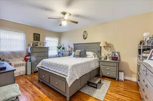 196-66 67th Ave, Fresh Meadows, NY 11365 - Photo 13