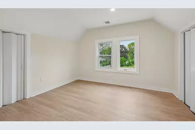 1293 Pulaski Road, East Northport, NY 11731 - Photo 21