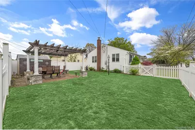 56 15th Avenue, West Babylon, NY 11704 - Photo 29