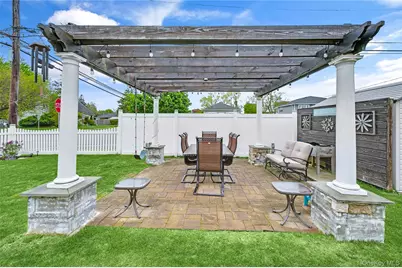 56 15th Avenue, West Babylon, NY 11704 - Photo 27