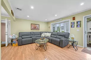 56 15th Ave, West Babylon, NY 11704 - Photo 11