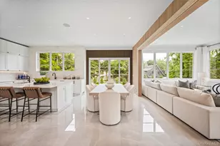 7 Mirrielees Rd, Great Neck, NY 11021 - Photo 13