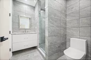 7 Mirrielees Rd, Great Neck, NY 11021 - Photo 45