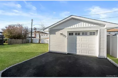 56 Seitz Drive, Bethpage, NY 11714 - Photo 27