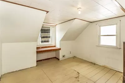 18 Hilliard Avenue, Central Islip, NY 11722 - Photo 15