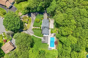 11 Country Squire Ct, Dix Hills, NY 11746 - Photo 45