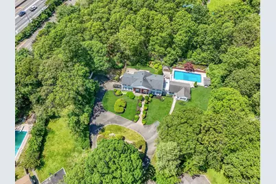 11 Country Squire Court, Dix Hills, NY 11746 - Photo 49