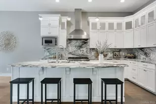 35 Biltmore Dr, Hopewell Junction, NY 12533 - Photo 9