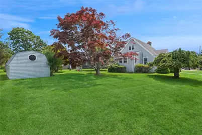 1295 Washington Avenue, Greenport, NY 11944 - Photo 17