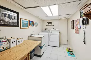 221 Somerset Dr, Hewlett, NY 11557 - Photo 35