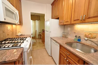 230 Garth Road #6C1, Scarsdale, NY 10583 - Photo 5