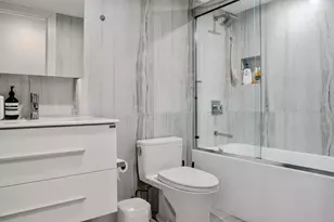 8 Stuyvesant Pl, Lawrence, NY 11559 - Photo 27